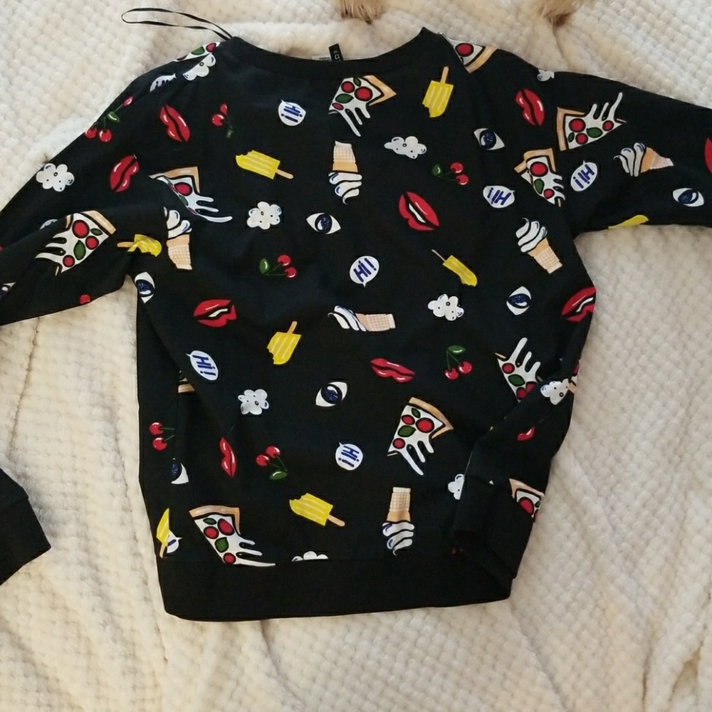 Sweater with cute icons